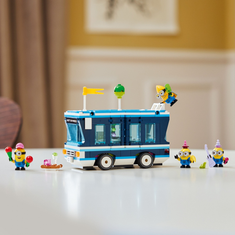 LEGO Minions 75581 - Kätyria\'s music festival bus LEGO Minions 75581 - Kätyria\'s music festival bus