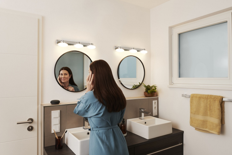 LEDVANCE SMART+ Wall Orbis Elypse 12W TW Chr IP44 WiFi - C LEDVANCE SMART+ Wall Orbis Elypse 12W TW Chr IP44 WiFi - C