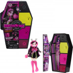 Monster High Skulltimate Secrets: Neon Frights Draculaura - fashion doll