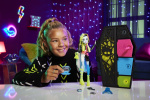 Monster High Skulltimate Secrets: Neon Frights Frankie - fashion doll