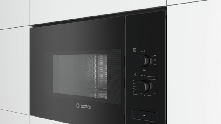 Bosch BFL520MB0 Series 4 microwave, black