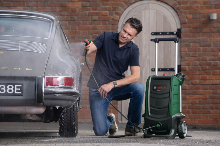 Bosch Fontus 18V Gen2 battery cleaner, with 2.5 Ah battery