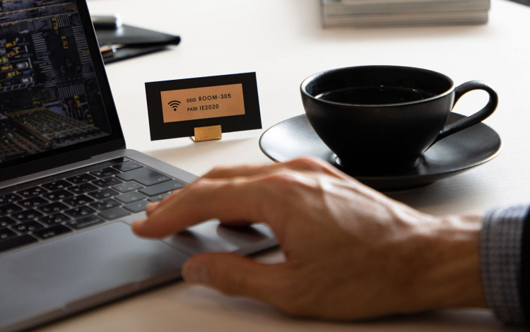 Brother P-touch CUBE Pro PT-P910BT dot matrix printer with rechargeable battery and Bluetooth Brother P-touch CUBE Pro PT-P910BT dot matrix printer with rechargeable battery and Bluetooth