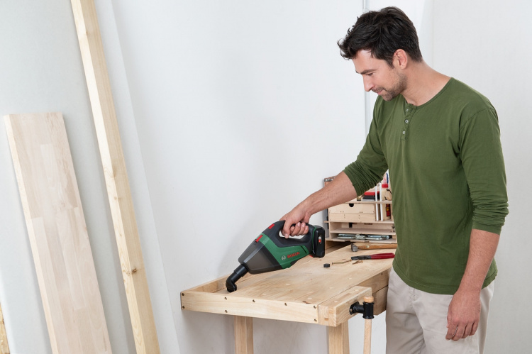 Bosch UniversalVac 18V LI Solo vacuum cleaner, without battery