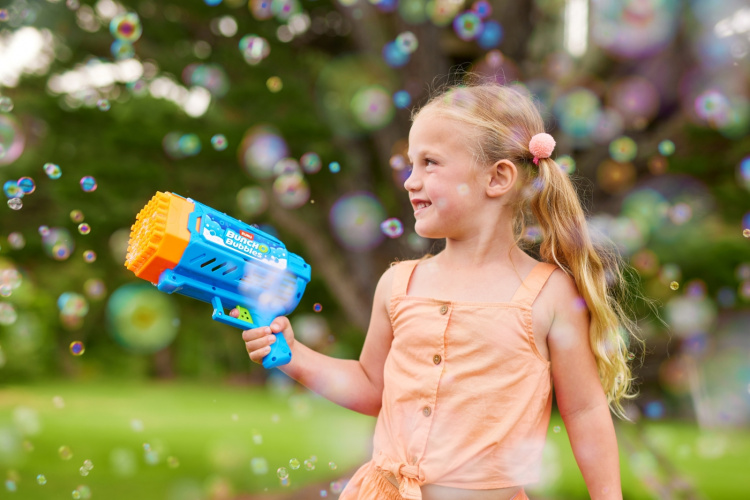 BUNCH O BUBBLES Mega Bubble Blaster - big motorised bubble gun
