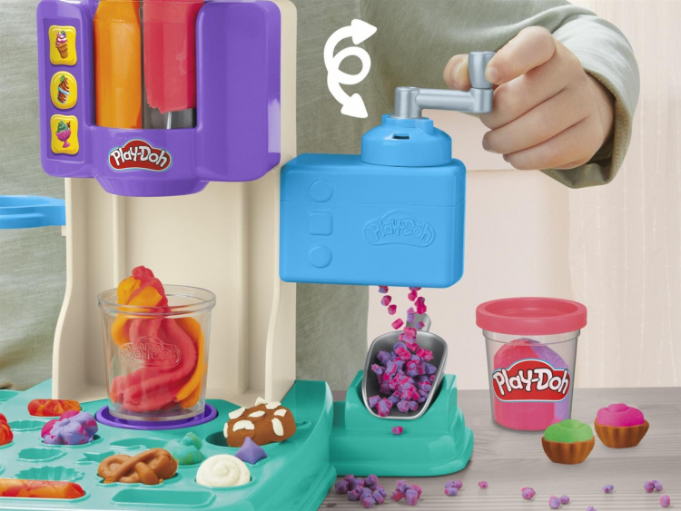 Play-Doh Kitchen Creations Playset Rainbow Swirl Ice Cream