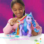 Hasbro My Little Pony 9 Inch Crystal Magic Izzy