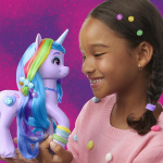 Hasbro My Little Pony 9 Inch Crystal Magic Izzy