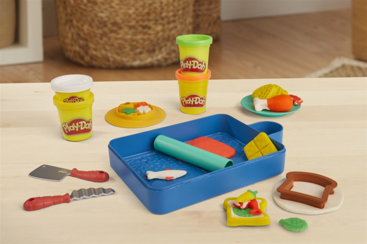 Play-Doh Kitchen Creations Playset Little Chef Starter Set
