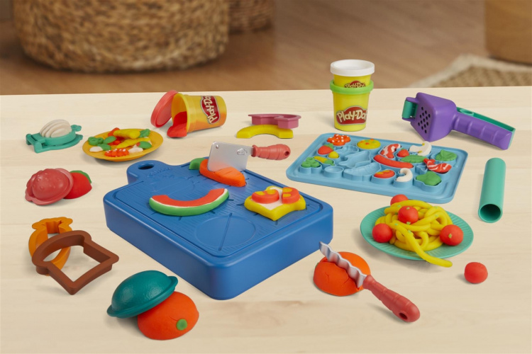Play-Doh Kitchen Creations Playset Little Chef Starter Set