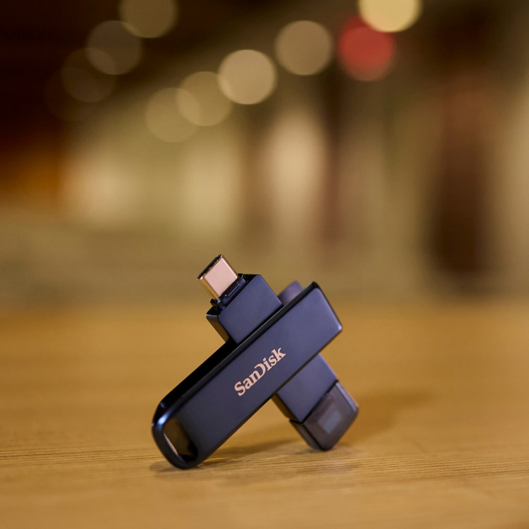 SanDisk USB Drive Phone Drive 128GB SanDisk USB Drive Phone Drive 128GB