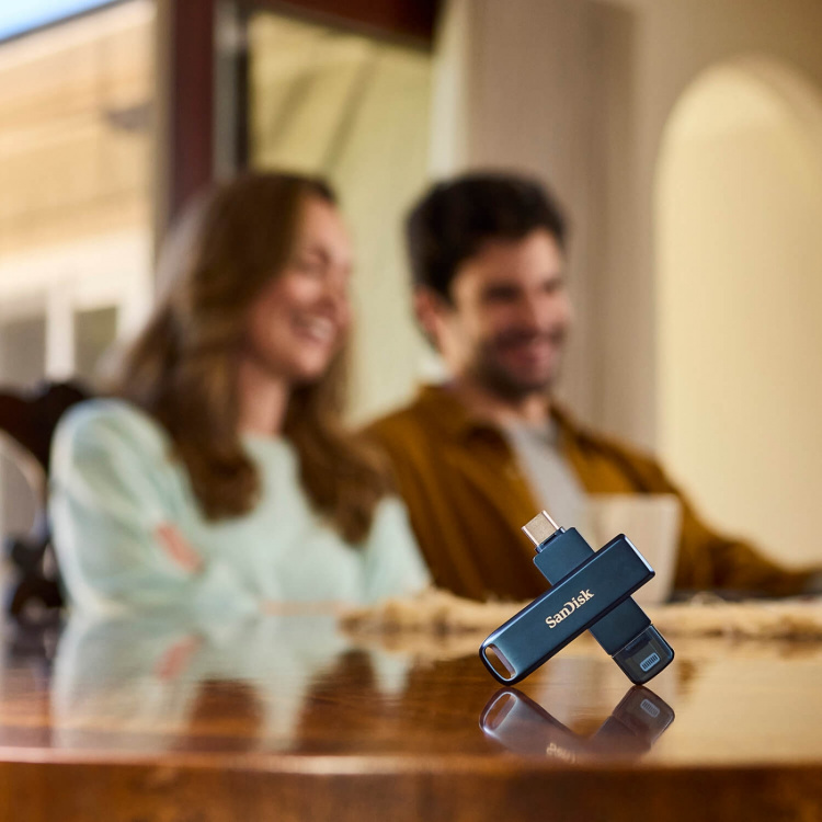SanDisk USB Drive Phone Drive 128GB SanDisk USB Drive Phone Drive 128GB