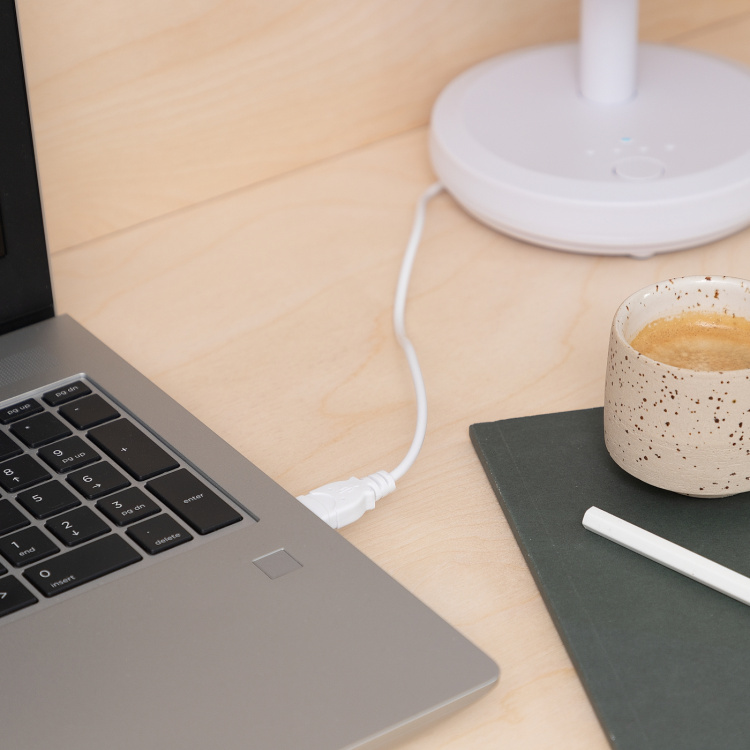 Tristar Laddbar Bordsfläkt Vit