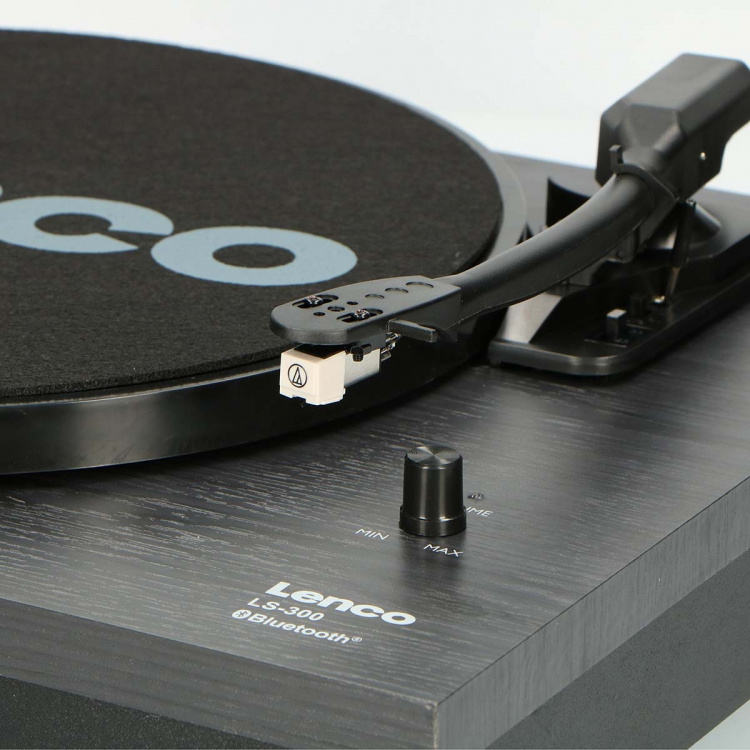 Lenco Turntable with Bluetooth® and two external speakers Black