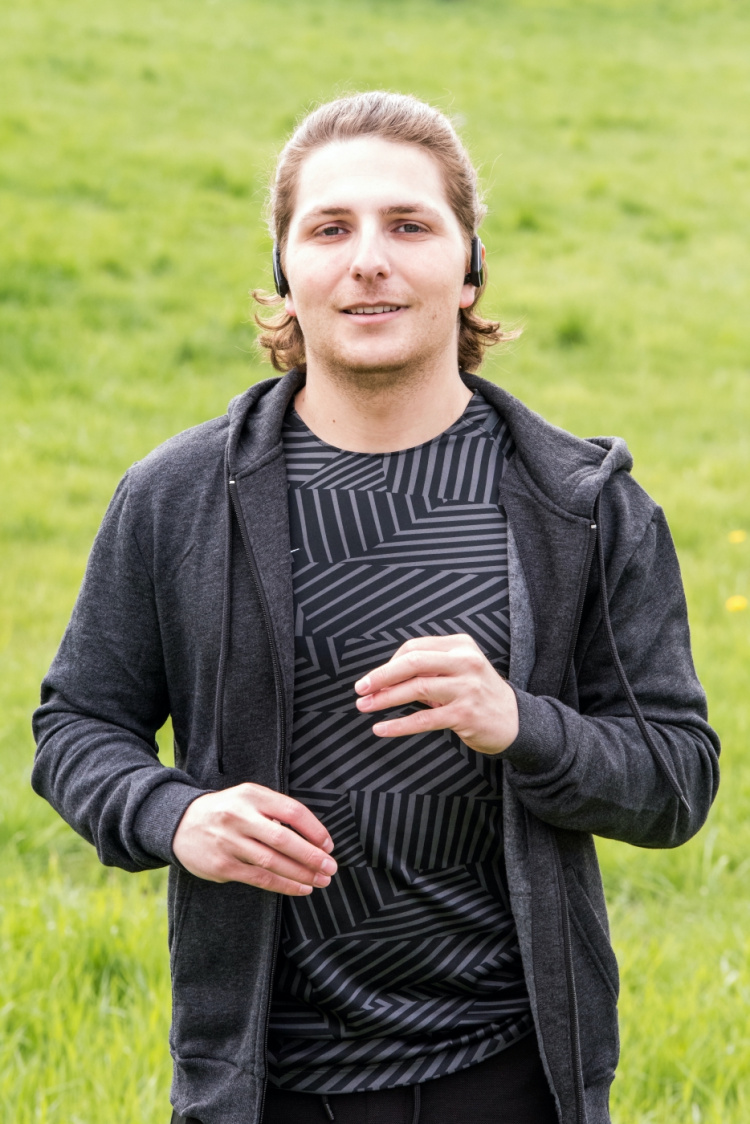 Lenco Splashproof Sport Bluetooth® headphone and MP3 player in-1