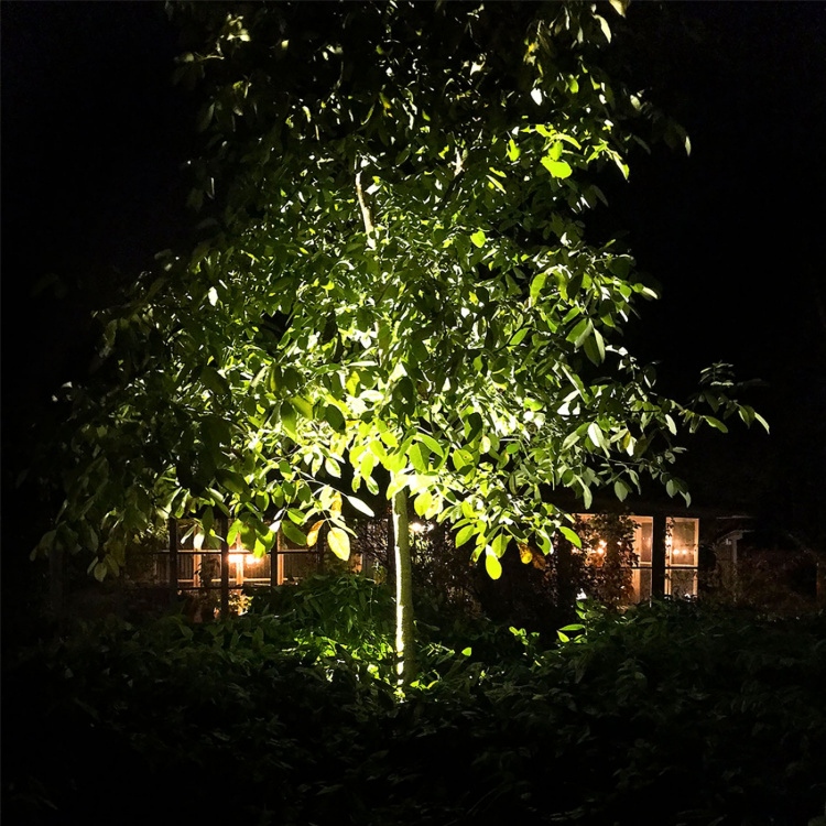 LightsOn Onyx Markspot 35° 5W 350 lm Grå LightsOn Onyx Markspot 35° 5W 350 lm Grå