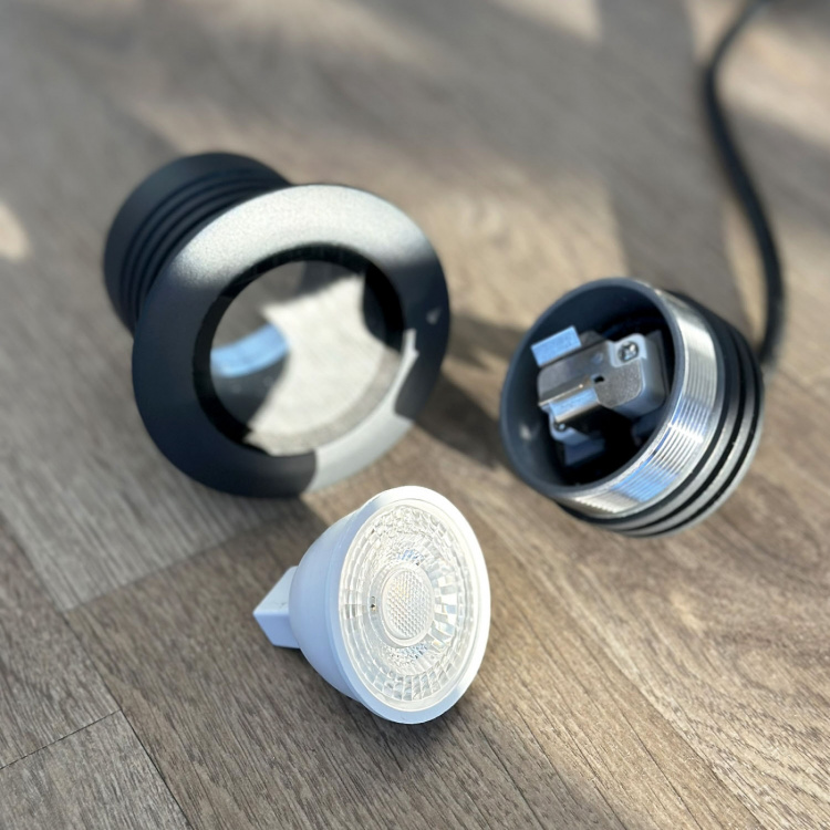 LightsOn Onyx Markspot 35° 5W 350 lm Grå LightsOn Onyx Markspot 35° 5W 350 lm Grå