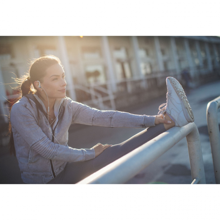 Philips Hörlurar In-Ear Sport IPX2 Kabel Vit Philips Hörlurar In-Ear Sport IPX2 Kabel Vit