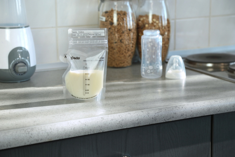 Alecto Mother milk storage bags 220 ml, 100 pieces