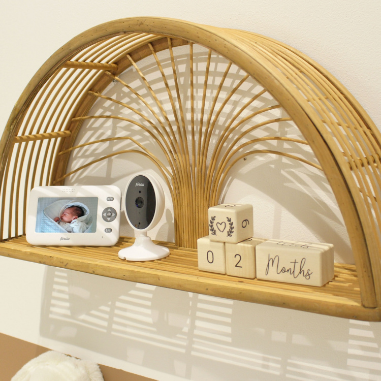 Alecto Video baby monitor with 4.3 Alecto Video baby monitor with 4.3