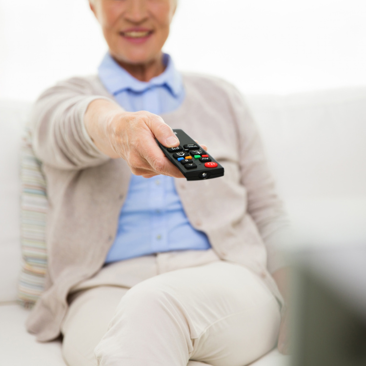 Fysic Simplified universal remote control with large buttons Fysic Simplified universal remote control with large buttons