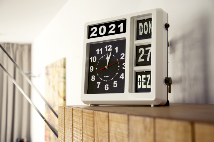 Fysic Large German Analog Clock