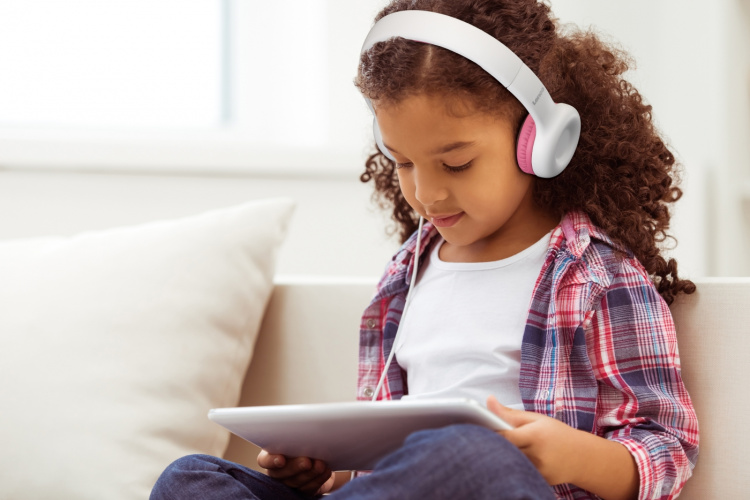 Lenco Kids headphone 85dB with stickers Pink Lenco Kids headphone 85dB with stickers Pink