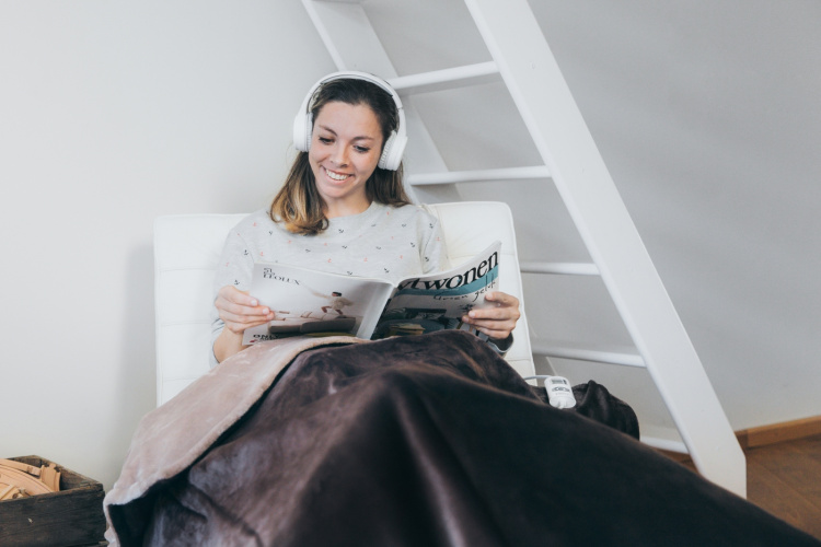 Lenco Bluetooth® headphone Splashproof White Lenco Bluetooth® headphone Splashproof White