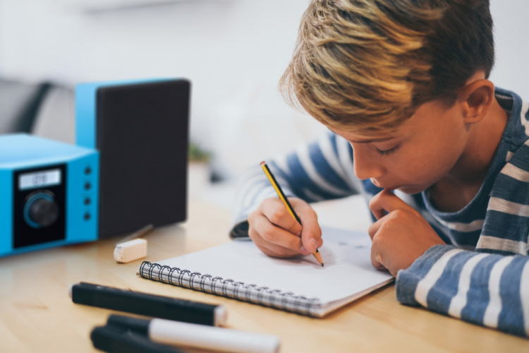 Lenco Stereo system with FM radio and CD player Blue