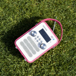 Lenco Portable DAB+ FM Radio with Bluetooth® and AUX-input, rechargeable battery White Lenco Portable DAB+ FM Radio with Bluetooth® and AUX-input, rechargeable battery White