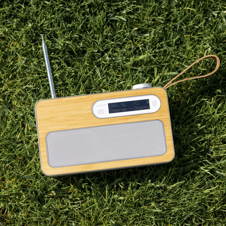 Lenco Portable DAB+/ FM radio with Bluetooth® Bamboo White Lenco Portable DAB+/ FM radio with Bluetooth® Bamboo White