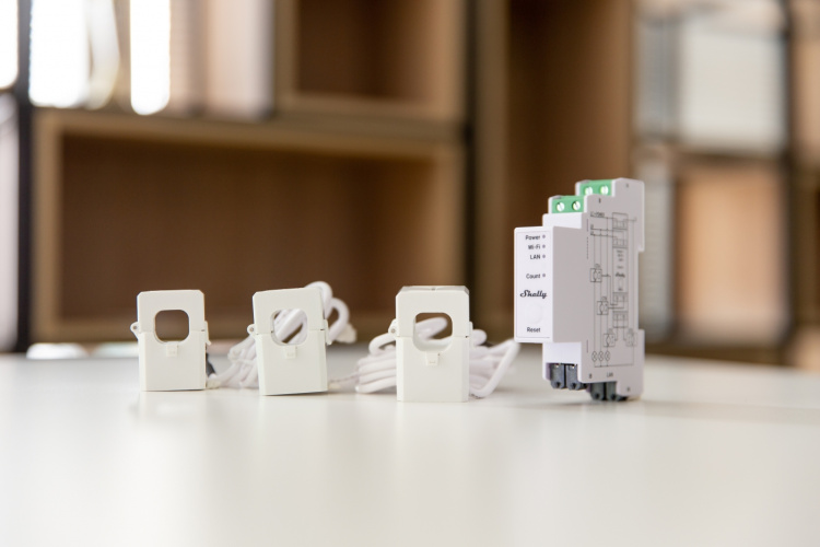 Shelly Pro 3EM DIN-rail energy meter, 3-phase