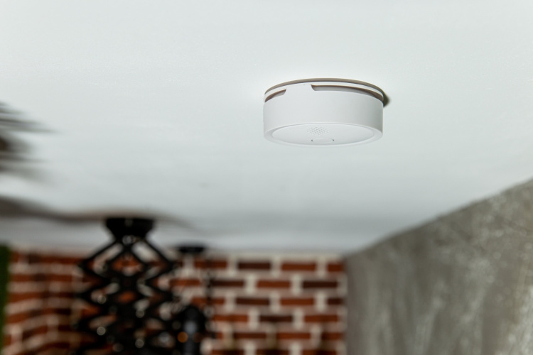 Shelly Plus Smoke Alarm Wi-Fi-enabled smoke detector