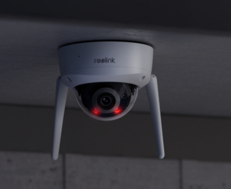 Reolink RLC-843WA Surveillance Camera for Indoor and Outdoor Use