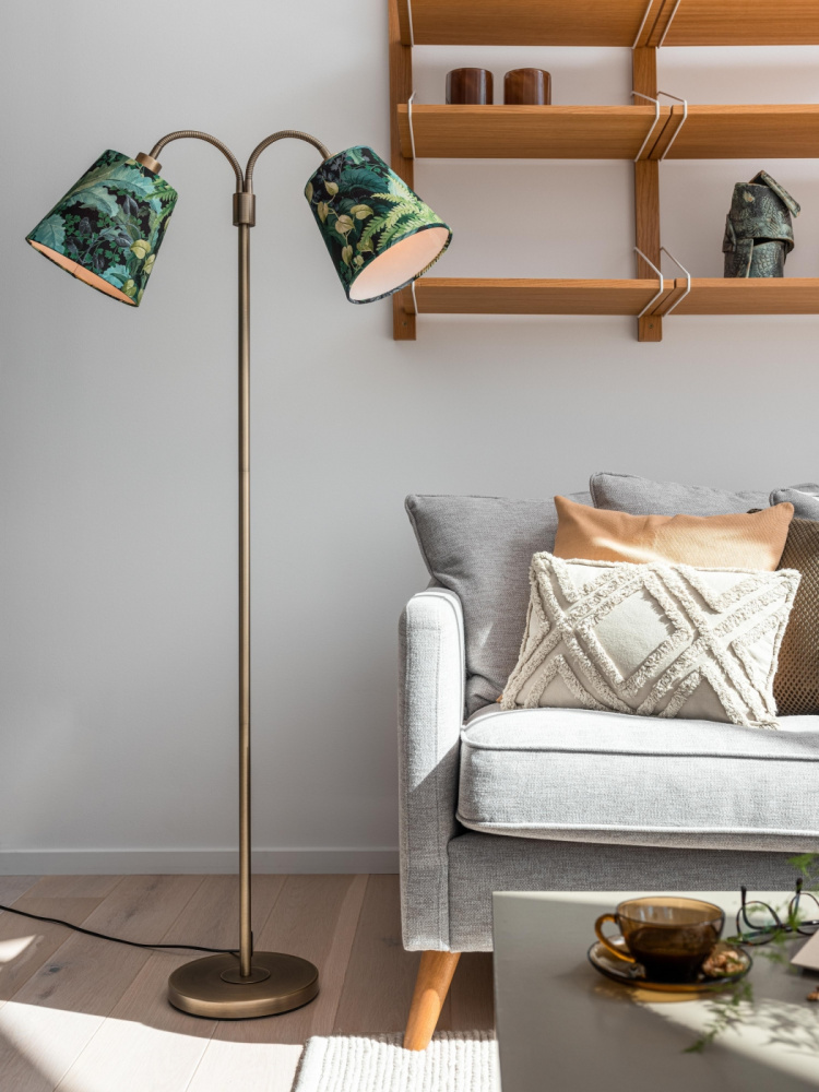 PR Home Golvlampfot Amy Flex2 Antikmässing 150cm PR Home
