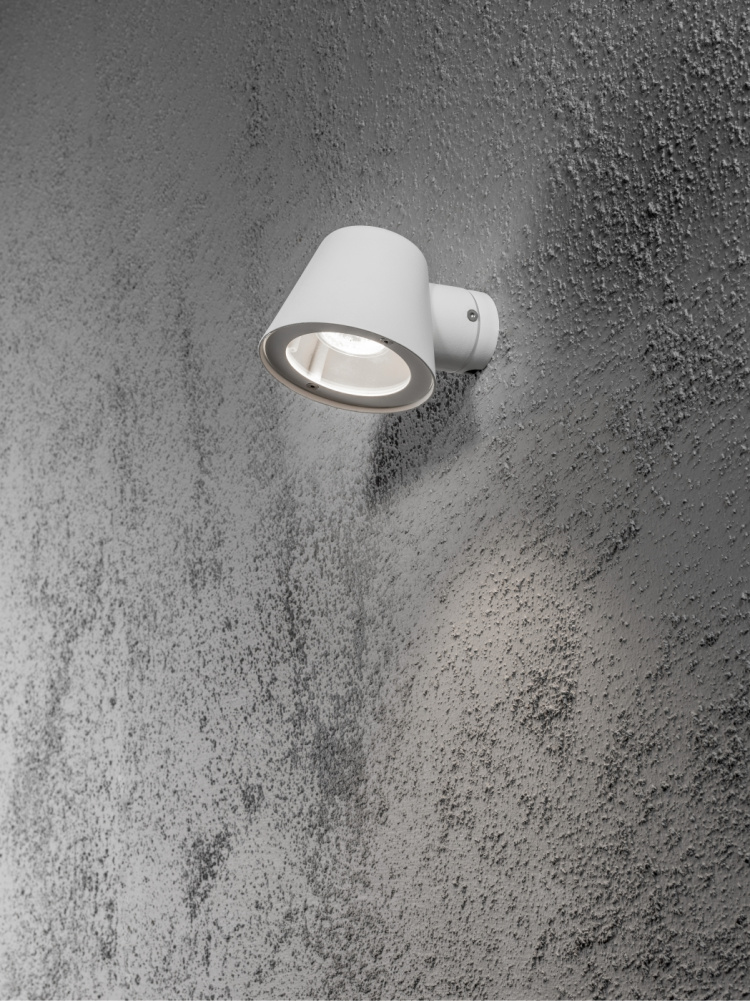 Konstsmide Vägglampa 7523-250 Trieste Konstsmide